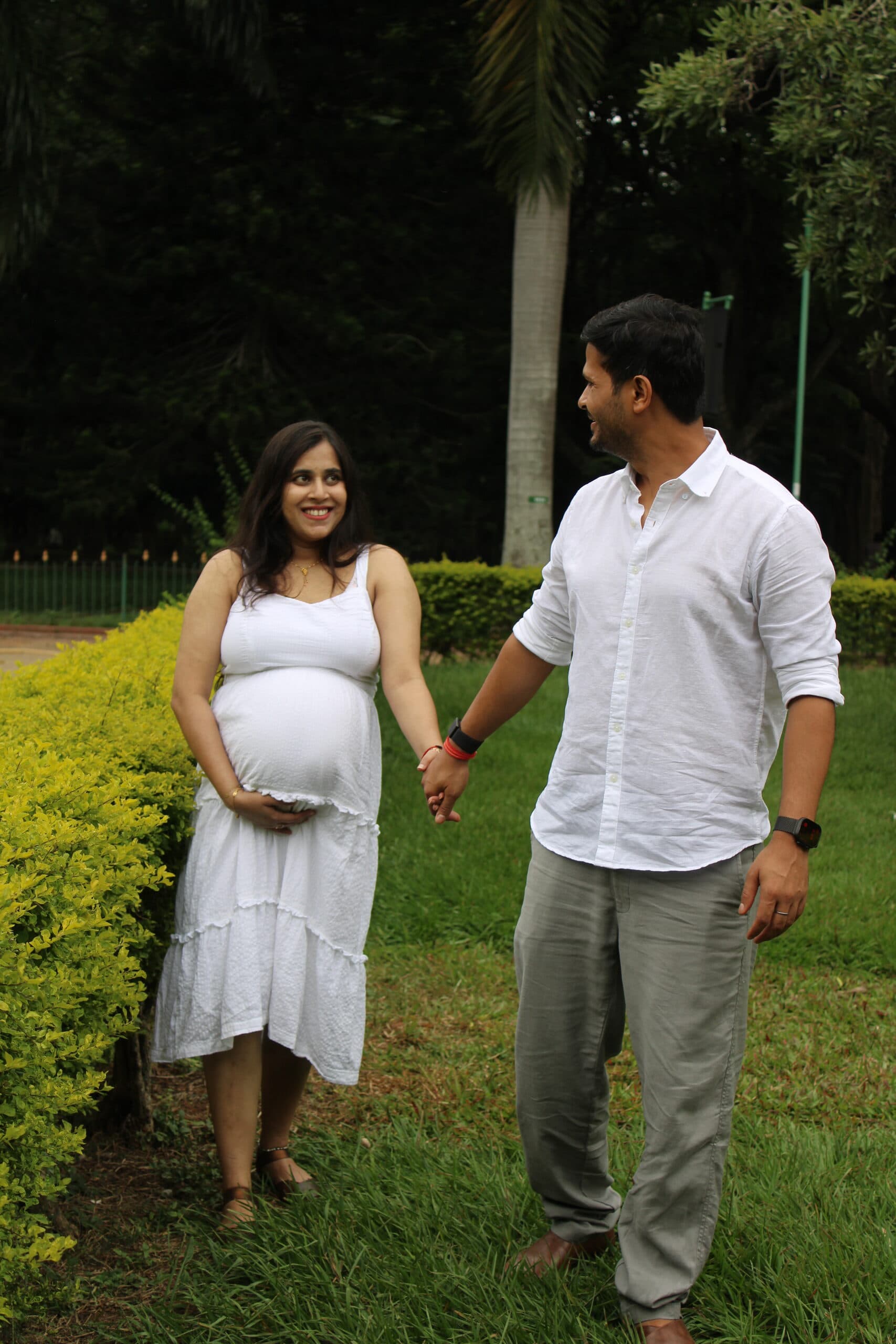 Maternity photoshoot in Bengaluru by Magnet Forever 10